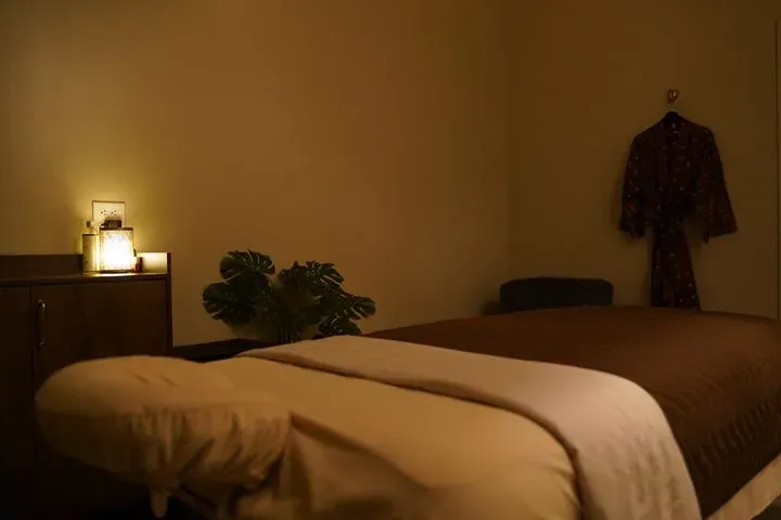 https://cdn.salonspotlight.com/photos/pZCKCWZHmUoN7YzmprUw/26b9e5c4-f590-4c80-9d6e-903729dc85f9_720x720
