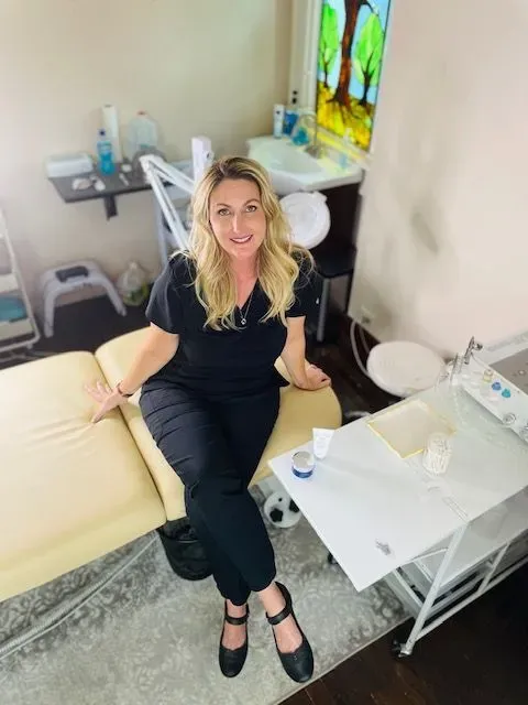 https://cdn.salonspotlight.com/photos/pdcbuOOypZEUol4OjFSM/03ebc70a-a7a6-4d1d-a3aa-7089762153ca_720x720
