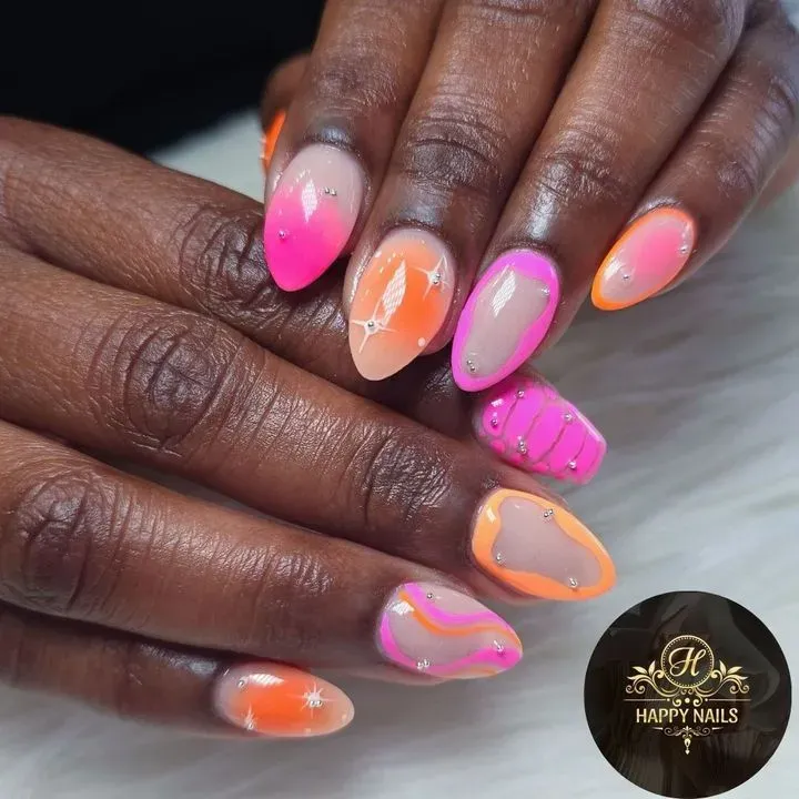 https://cdn.salonspotlight.com/photos/pdzXHjN2SIPLFtmiglVk/5d0b7af3-16b2-4122-b06b-61856e94ca38_720x720