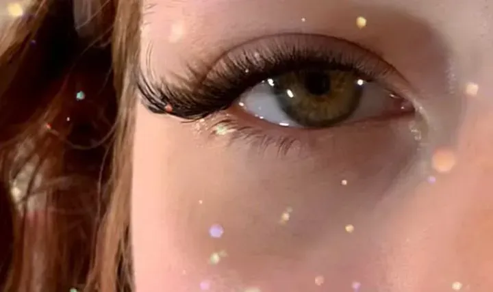 https://cdn.salonspotlight.com/photos/pk8hoU6FAPIpctNfNzub/9927a2c7-4fc1-4846-bff2-cb1ea0c52db7_720x720
