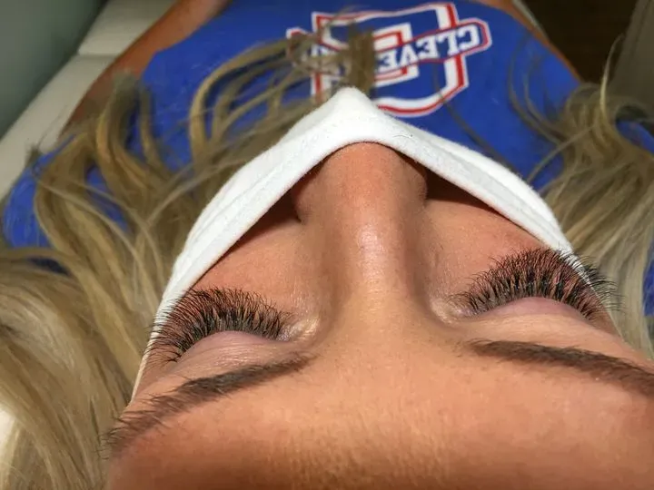 https://cdn.salonspotlight.com/photos/pk8hoU6FAPIpctNfNzub/cffaa6a6-28b5-467e-8907-bc9be650964a_720x720