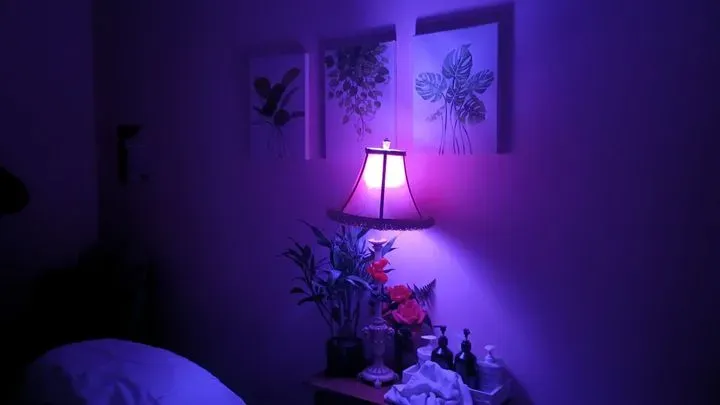 https://cdn.salonspotlight.com/photos/plxko7HanfiC3s6pKl7A/a9165d0b-fb64-43f1-b502-63f12887e148_720x720