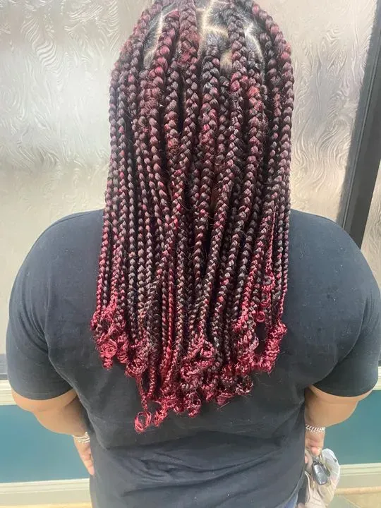 https://cdn.salonspotlight.com/photos/poFXy00plwRzEJcC9ihj/b89440ee-1e15-43e6-be4e-477f043cf1da_720x720