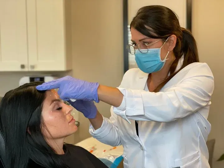 https://cdn.salonspotlight.com/photos/psM5p3DqYI62WA0GzJKn/1a4397a5-0f7a-4a5d-b95c-5d9a8a0c78b2_720x720