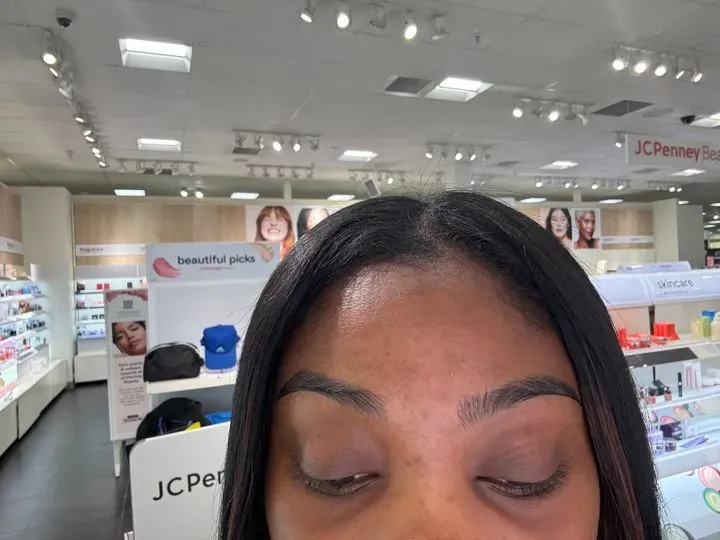 https://cdn.salonspotlight.com/photos/psjjZpkNiHmfq5fduF0h/2ffaecf0-eecb-4931-a5fa-1bd3e7f1560b_720x720