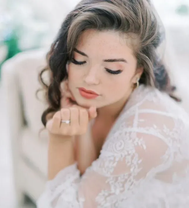 https://cdn.salonspotlight.com/photos/pvBXZ7CJHuT1A4W7uMkJ/f1006055-b566-45f3-8204-d8209f3fca0a_720x720