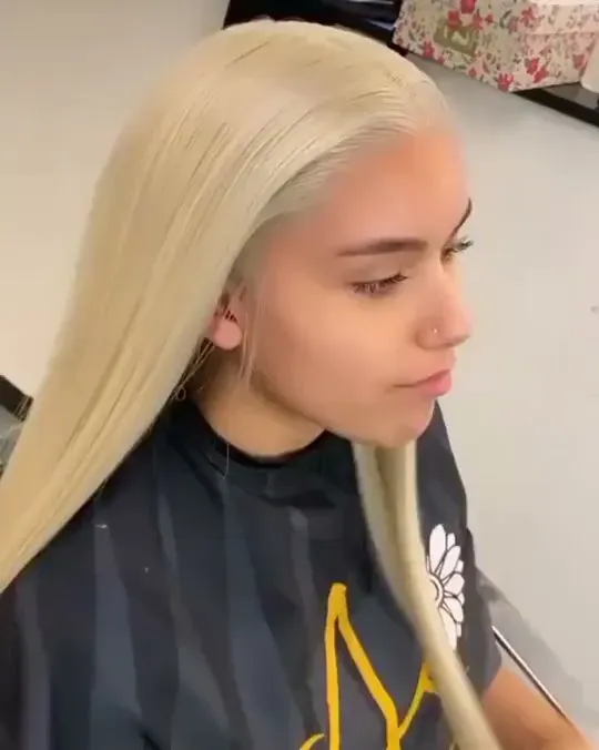 https://cdn.salonspotlight.com/photos/pvbESe8ZXPE84pEc5ruY/69828339-e53c-475a-bd60-c399705e9f11_720x720