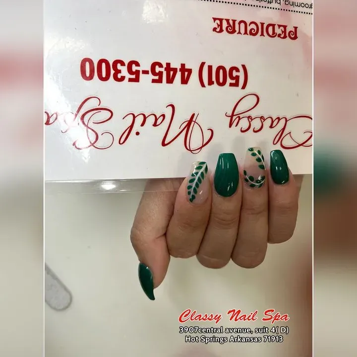 https://cdn.salonspotlight.com/photos/pwrsdj4tENiEb5nGi6zK/bffd5f62-6bc1-40ff-bb41-8181defa5a56_720x720