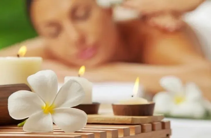 https://cdn.salonspotlight.com/photos/pzQIgEBbVFzUB0vb4a6q/58f7166e-06f5-41a9-9c9b-0f4bf505362c_720x720