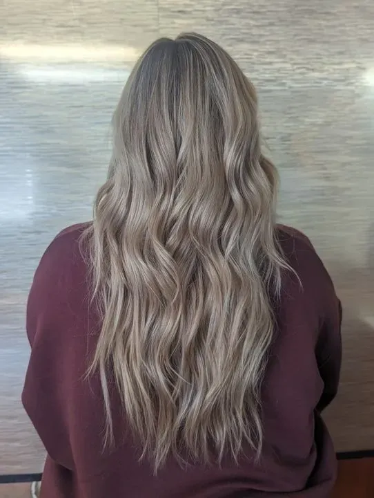 https://cdn.salonspotlight.com/photos/q1mGsENPHXk232rLdBHU/42378d67-090b-4663-a80d-a3290d810ab0_720x720