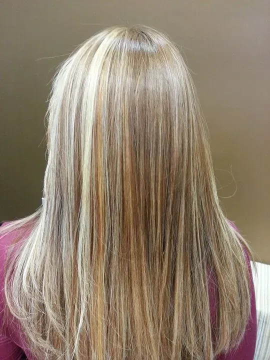 https://cdn.salonspotlight.com/photos/q1vbk2iGl9tyh5olh4os/83310984-b6e7-48fe-a40a-32248363f68a_720x720