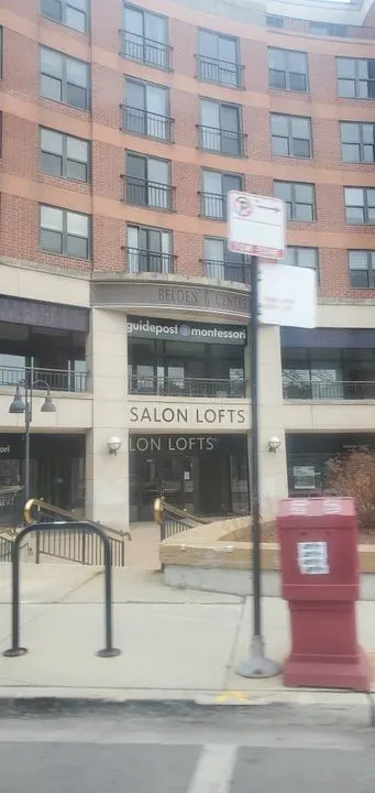 https://cdn.salonspotlight.com/photos/q5rHUFGJdlV5WSrXac6u/9ff1bd76-62f4-42ee-b0f6-ed68fd02d49b_720x720