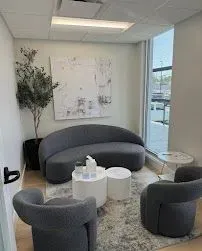 https://cdn.salonspotlight.com/photos/q67js9qGb8vg8Pyca8DD/2fc652c0-cbba-4b1a-8c28-e099b6f52406_720x720