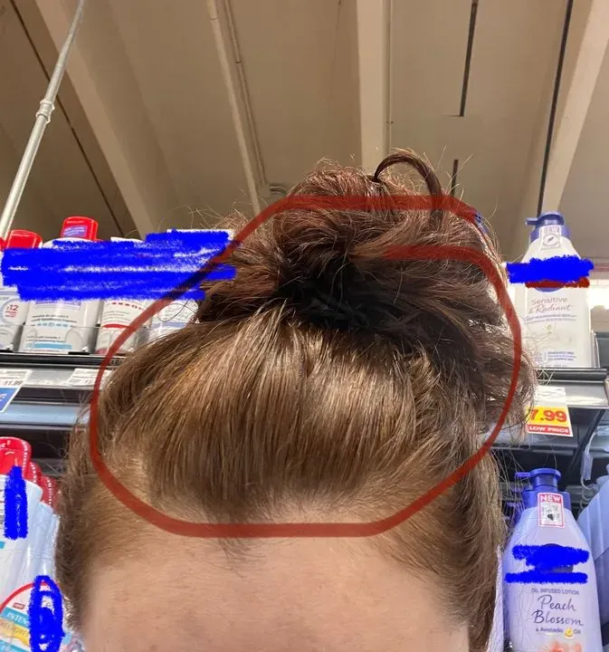 https://cdn.salonspotlight.com/photos/q8uDAFwR2KoJvK2A1ICg/6a6707ea-4778-4532-b349-2d988b881c21_720x720