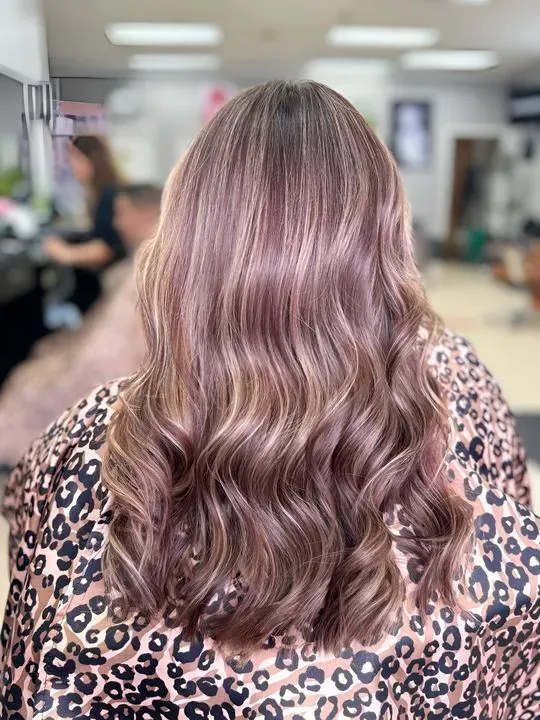 https://cdn.salonspotlight.com/photos/qO2JK6rfyMTh2kysjhJS/3658ccf3-f2ba-400f-8e4b-7a7625501c2b_720x720