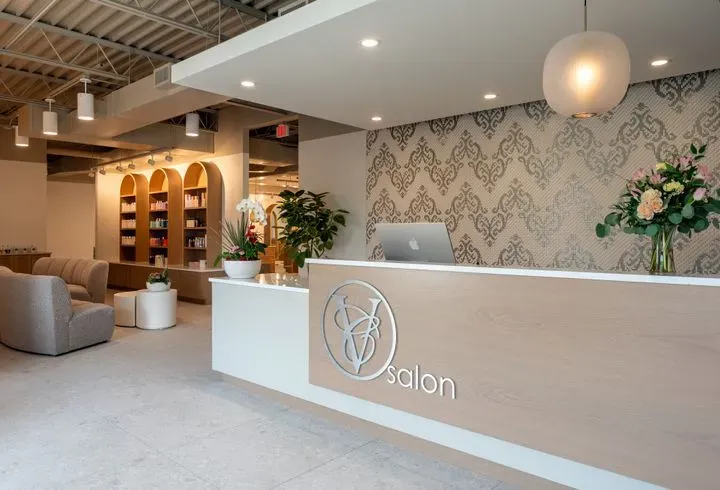 https://cdn.salonspotlight.com/photos/qOVe7jpJsXtgYO975cfP/898e19ef-dd0f-456e-8a69-5139719cc614_720x720
