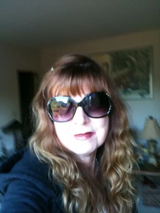 https://cdn.salonspotlight.com/photos/qQmdrtg0D3gmlMJ2e8pD/65979f96-18c7-47e0-bdcb-2b251a0e64fd_720x720