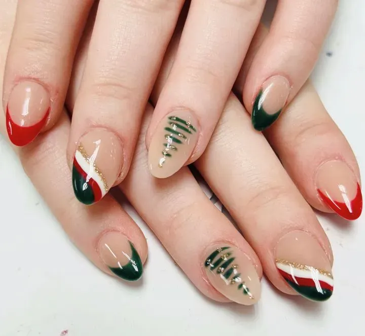 https://cdn.salonspotlight.com/photos/qQxMOkpFk3Ly2EEjUldb/49d98017-eea1-44d6-8d45-8a956d043624_720x720