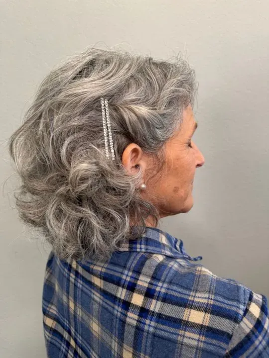 https://cdn.salonspotlight.com/photos/qTgtUg0WwC9AFbWZQ9oY/21a3fd55-f240-4141-8f1d-bcf2dea21836_720x720