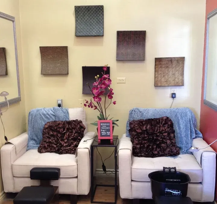 https://cdn.salonspotlight.com/photos/qXIsVUjEZDRChwXFMTUQ/e66c9a4b-ca68-4c40-9ae9-e37315ddb9c0_720x720