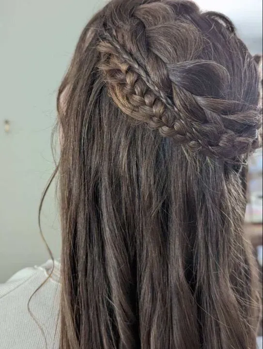 https://cdn.salonspotlight.com/photos/qeG8nOpM4SnsQHGcsfxT/b7ef3eda-2dcf-487a-a40d-ae36533d324e_720x720