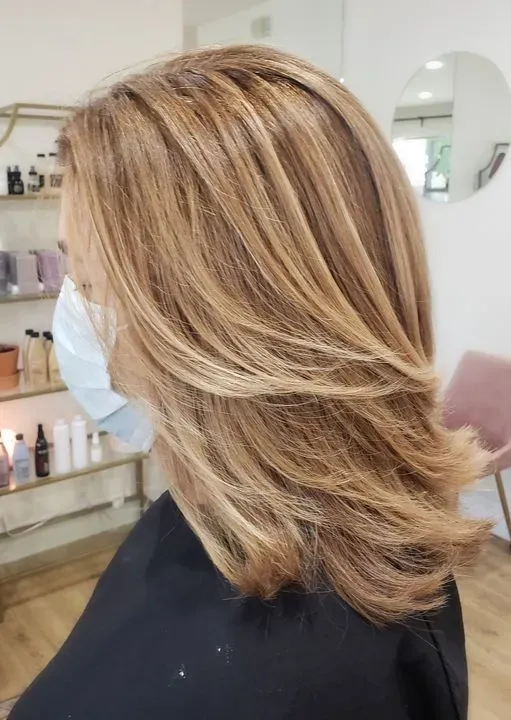 https://cdn.salonspotlight.com/photos/qfLjDUed2fQfcOrNLgLO/4d8cc70f-6cf1-497c-8ed3-d68ec9da19fd_720x720