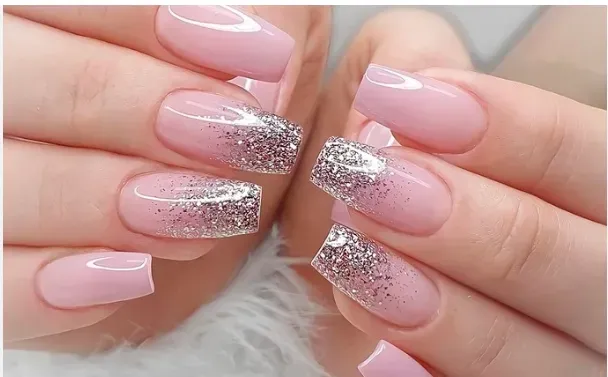 https://cdn.salonspotlight.com/photos/qk6TcuUtkgkWFRSth2wR/5b42bd5f-4618-46a7-bfef-c2eea5c72953_720x720
