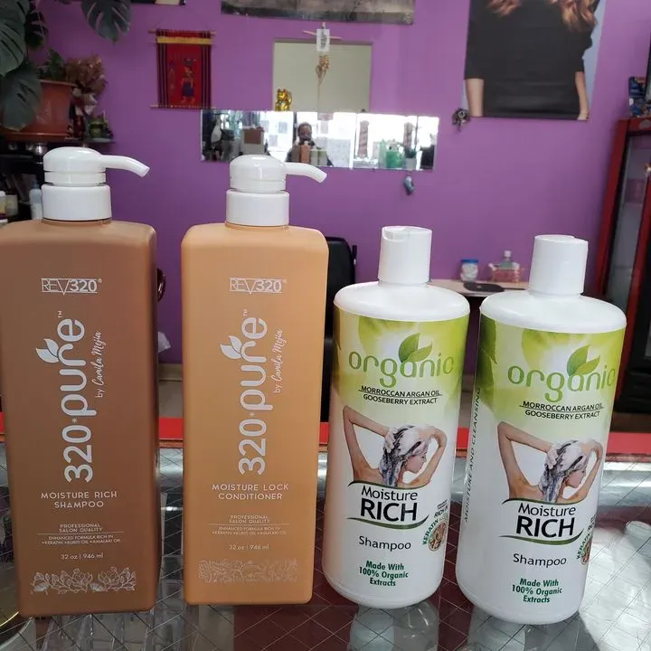 https://cdn.salonspotlight.com/photos/qooQiU6MF1GI216dRYah/bc4eae90-3ece-449f-9c2f-9be7d44ebb86_720x720