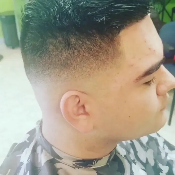 https://cdn.salonspotlight.com/photos/qtC6uEauEG1w8bC7Ez7I/f58a2c7f-07f5-4723-968a-3da41f274692_720x720