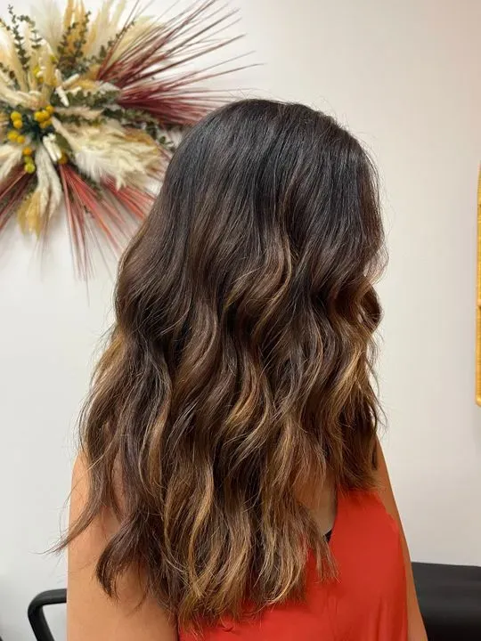 https://cdn.salonspotlight.com/photos/qtmf2yJD3ViOeXZDjgjd/5f526d28-9435-4c7f-83b9-050f230d8f4d_720x720