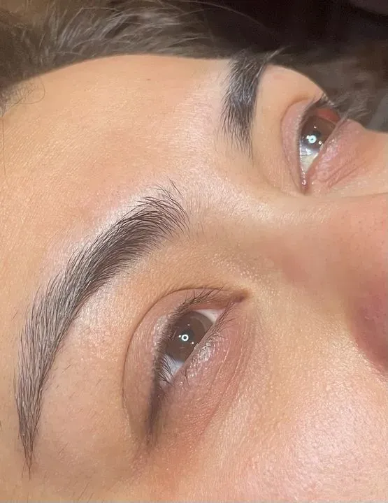 https://cdn.salonspotlight.com/photos/r84S6TqQYQUvXNexyboe/33aeb0bd-6dd6-47e3-a954-ae7cb9206691_720x720
