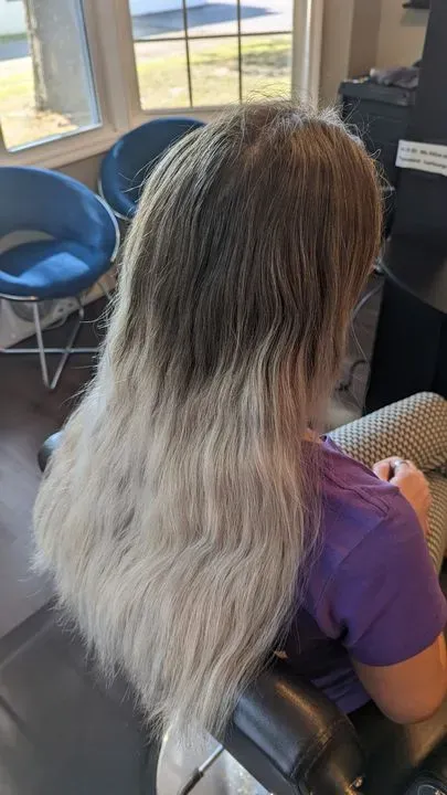 https://cdn.salonspotlight.com/photos/r9R9lrFFa5gYsGZmAwRO/c8448781-59bd-43ff-94a7-5810085e1ea8_720x720