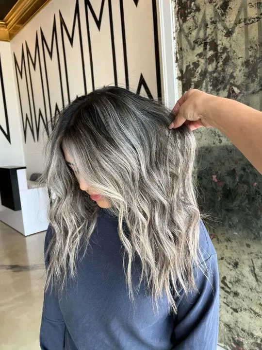 https://cdn.salonspotlight.com/photos/rAMOO0uk0rBpOQC2nIrR/f505075a-722e-4867-8b29-8c89b745a4a5_720x720