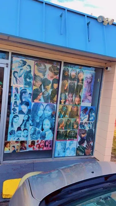 https://cdn.salonspotlight.com/photos/rBZX9UdwZ0NfyiWKBt7J/7744c4e1-d401-4a87-9e77-75ca6772d798_720x720