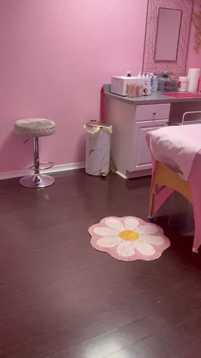 https://cdn.salonspotlight.com/photos/rIkQTD4IkrGO1haiyeCe/6fb74181-fc73-403c-98cd-4a474bd68667_720x720