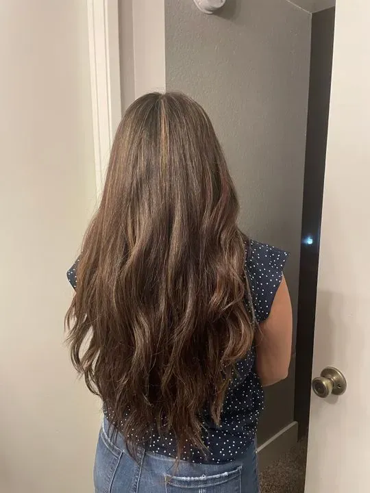 https://cdn.salonspotlight.com/photos/rLOtNM4TWlCepG4GeQJZ/800850df-02da-4eb1-a049-48842960d3e6_720x720