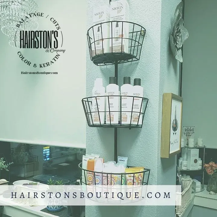 https://cdn.salonspotlight.com/photos/rNZMtZkRJnOjk9ba9L5g/7a3ba71a-5e2d-420a-be9e-ea44709111f0_720x720