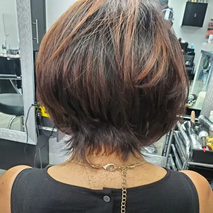 https://cdn.salonspotlight.com/photos/rOuyGsGqtyll8f7j6QjU/4c6465bf-87ca-49e2-9aab-6907a1037a46_720x720