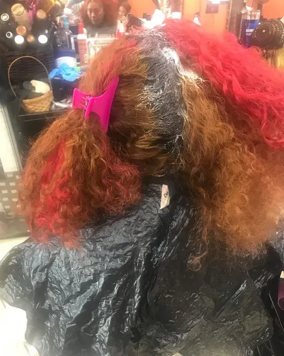 https://cdn.salonspotlight.com/photos/rQHLDZSgy1ZwFRfOQGbZ/5249127c-5e09-45b3-9026-c61688dc51db_720x720