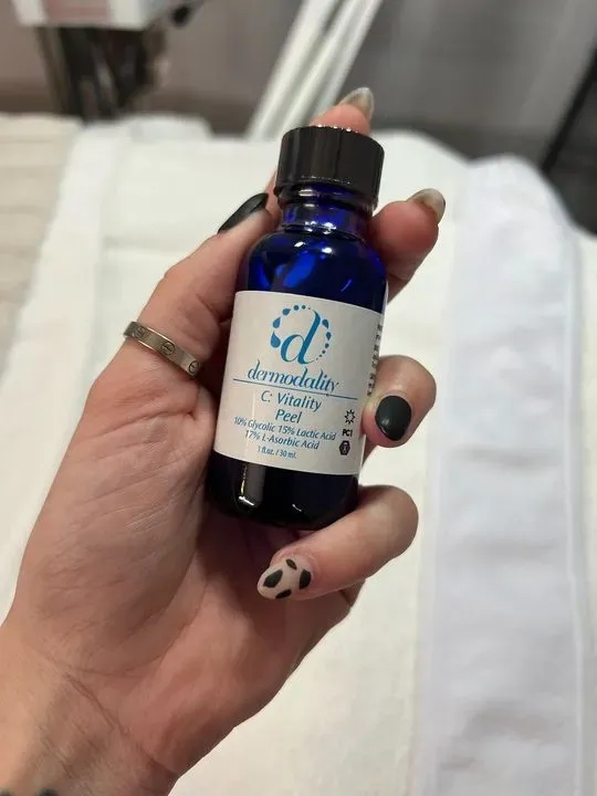 https://cdn.salonspotlight.com/photos/rT4Flh9p13sIZi5g20YD/4c0809cb-523d-4ced-ab86-1e81001bdd1c_720x720