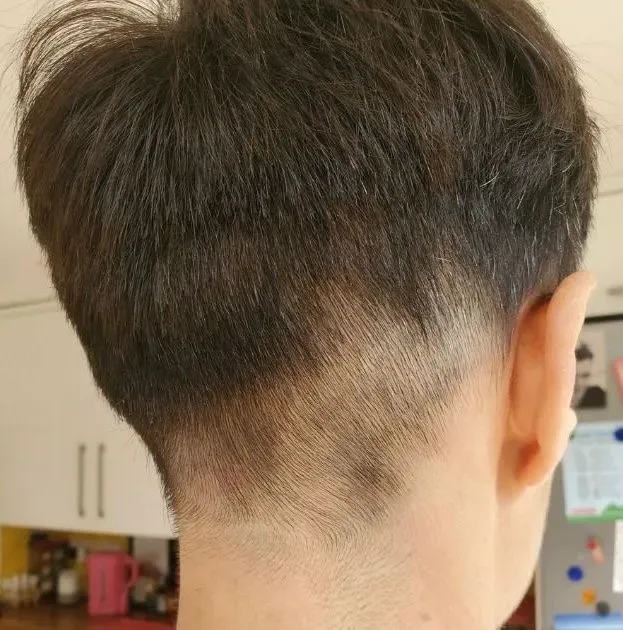 https://cdn.salonspotlight.com/photos/rU2EBbzecoPht2pfPtD7/51fbe869-08d0-43cd-b13e-37550ea1bb88_720x720