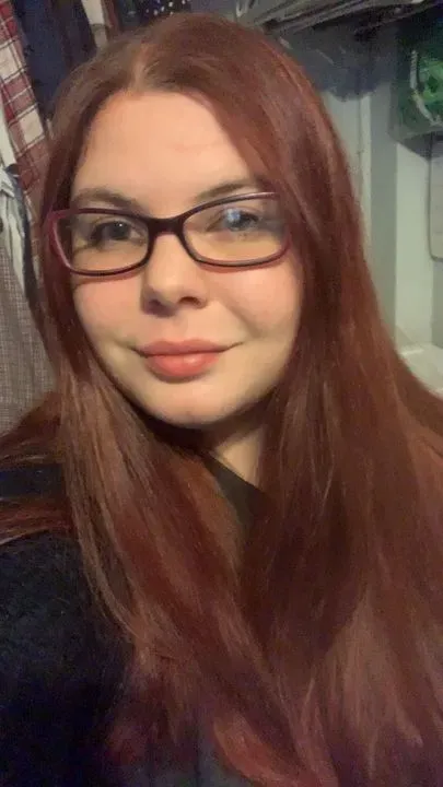 https://cdn.salonspotlight.com/photos/rYPiZZHFfJ7P7jBq4Wqs/c4c4bb19-2c27-45ce-b251-eeea424fcdd9_720x720