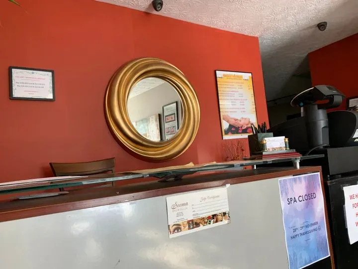 https://cdn.salonspotlight.com/photos/rYyn0Iv74CYn24HnYJec/62667f4e-63c7-4e81-a0cb-24cbe01dccc6_720x720