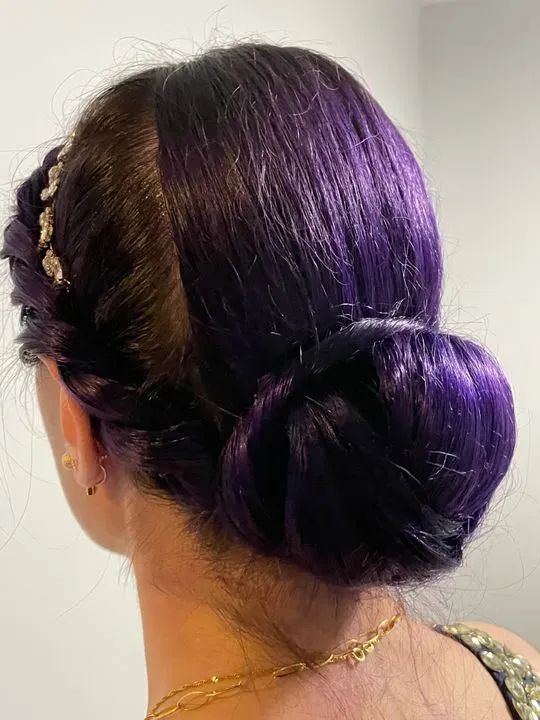 https://cdn.salonspotlight.com/photos/raK814qt8zxz905wHFKb/895ef447-e8ba-4582-b10d-5c4d508cc270_720x720