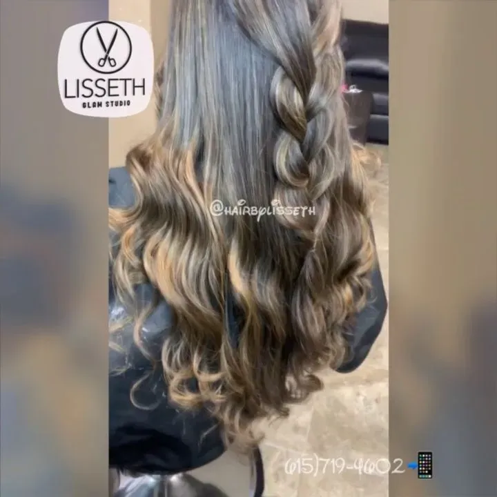 https://cdn.salonspotlight.com/photos/rdAMzBvi61d00Yy22NcM/3b83bd24-e2a2-4881-9272-ee0e2c269810_720x720