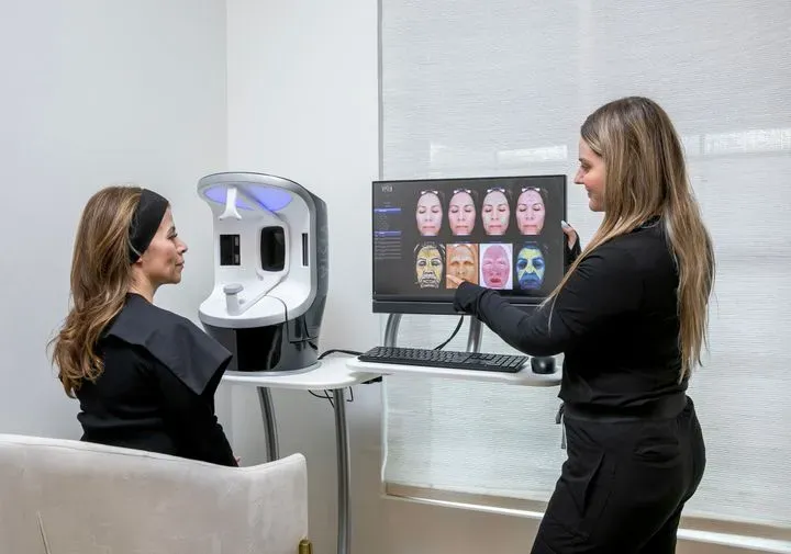 https://cdn.salonspotlight.com/photos/renu4WqlFBSiHwdwL07t/3396946c-3448-4d53-b487-728170c8ec22_720x720