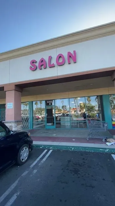 https://cdn.salonspotlight.com/photos/rf0377Fzf14zkJckzvvs/d51ee7bb-ae77-42ca-957f-753d6cb7cc5c_720x720