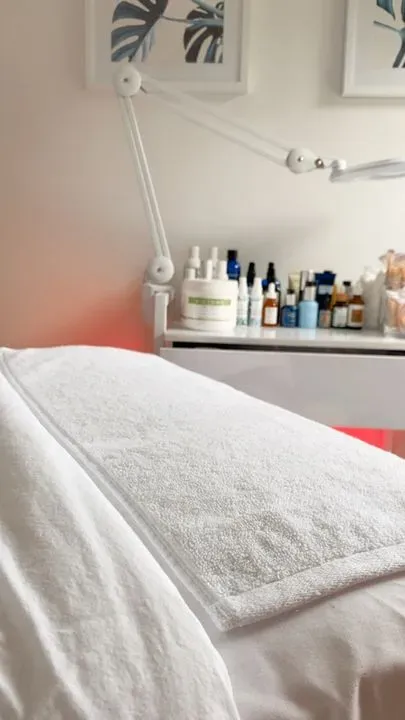 https://cdn.salonspotlight.com/photos/riXQLu2BT7Opr7Kg3meL/44401bce-478e-4621-915f-67593aa7fb0c_720x720