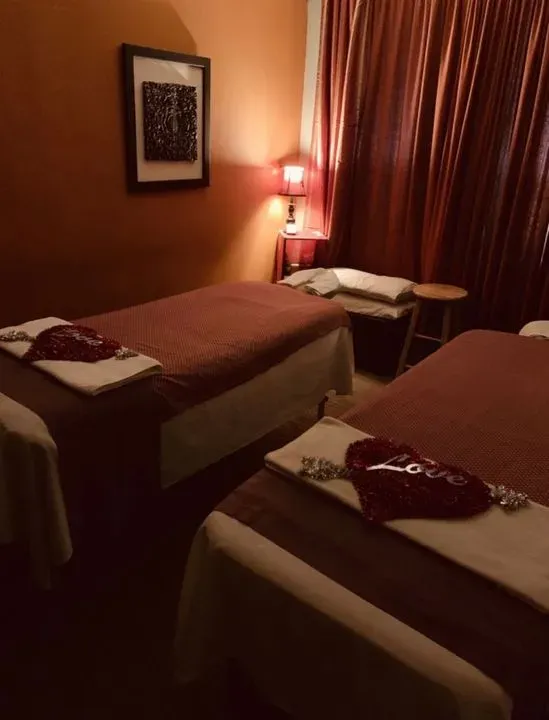 https://cdn.salonspotlight.com/photos/rk2XKCrvyyolCvD2ljjj/63def313-2130-48f5-b088-d13b6a2c367a_720x720