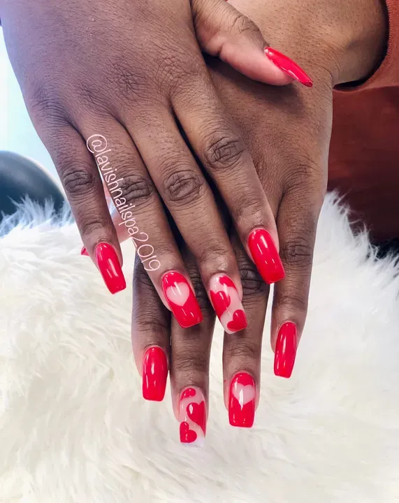 https://cdn.salonspotlight.com/photos/rktgyBoIMSlAcYCmbt6d/1d7d39f3-1fa5-4698-9992-caa0b1b23133_720x720